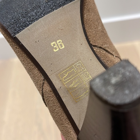 Suede leather boots with metal rivet details - Picture 8 of 15